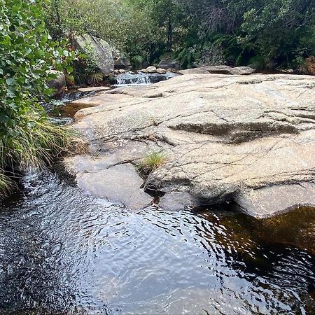 Casa Do Penedo - Um Segredo Na Serra Da Estrela Quintas de Baixo Dış mekan fotoğraf